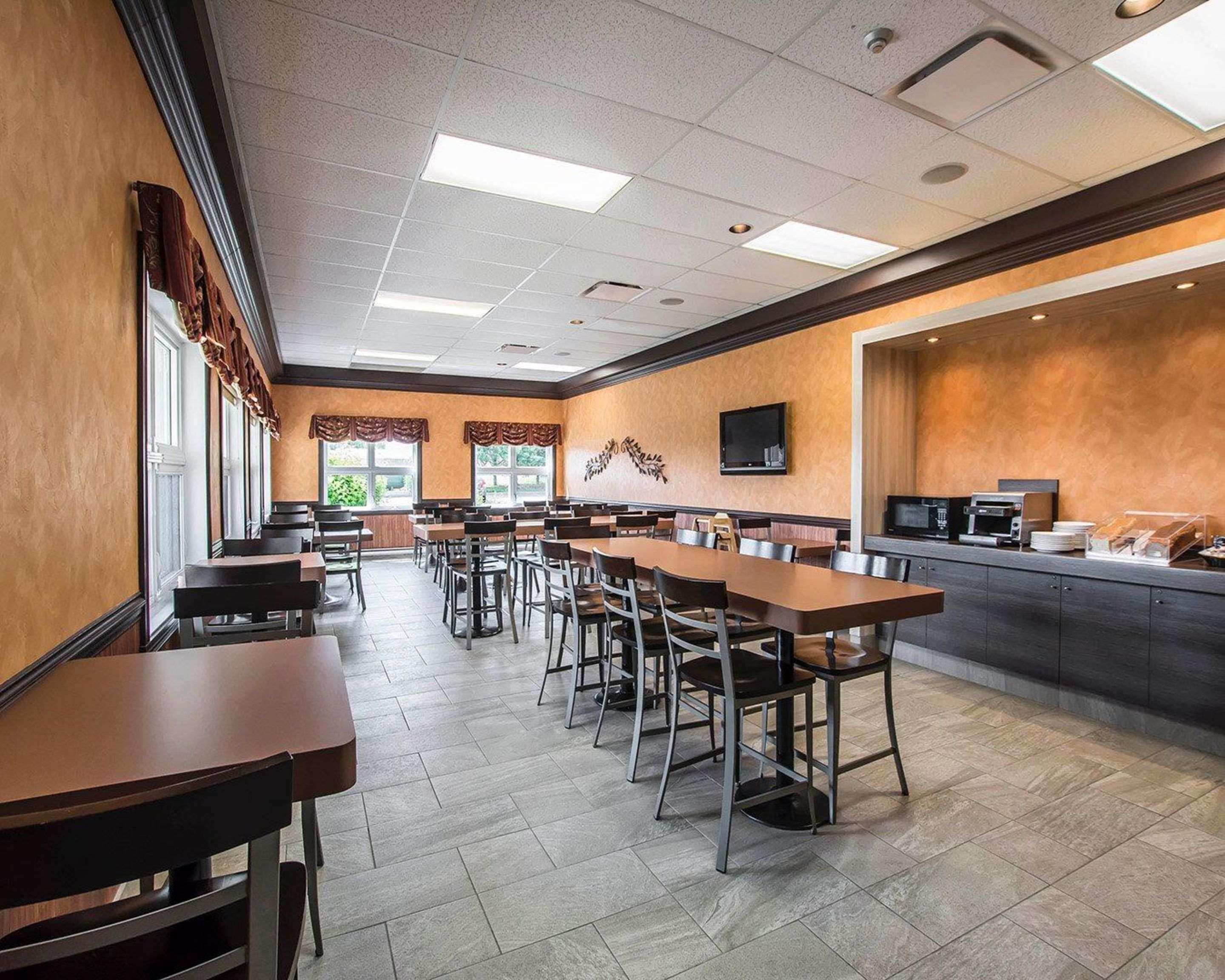 Econo Lodge Montmagny Exterior foto