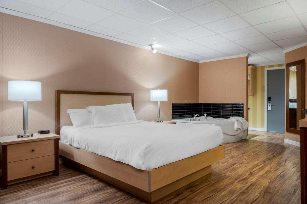 Econo Lodge Montmagny Habitación foto