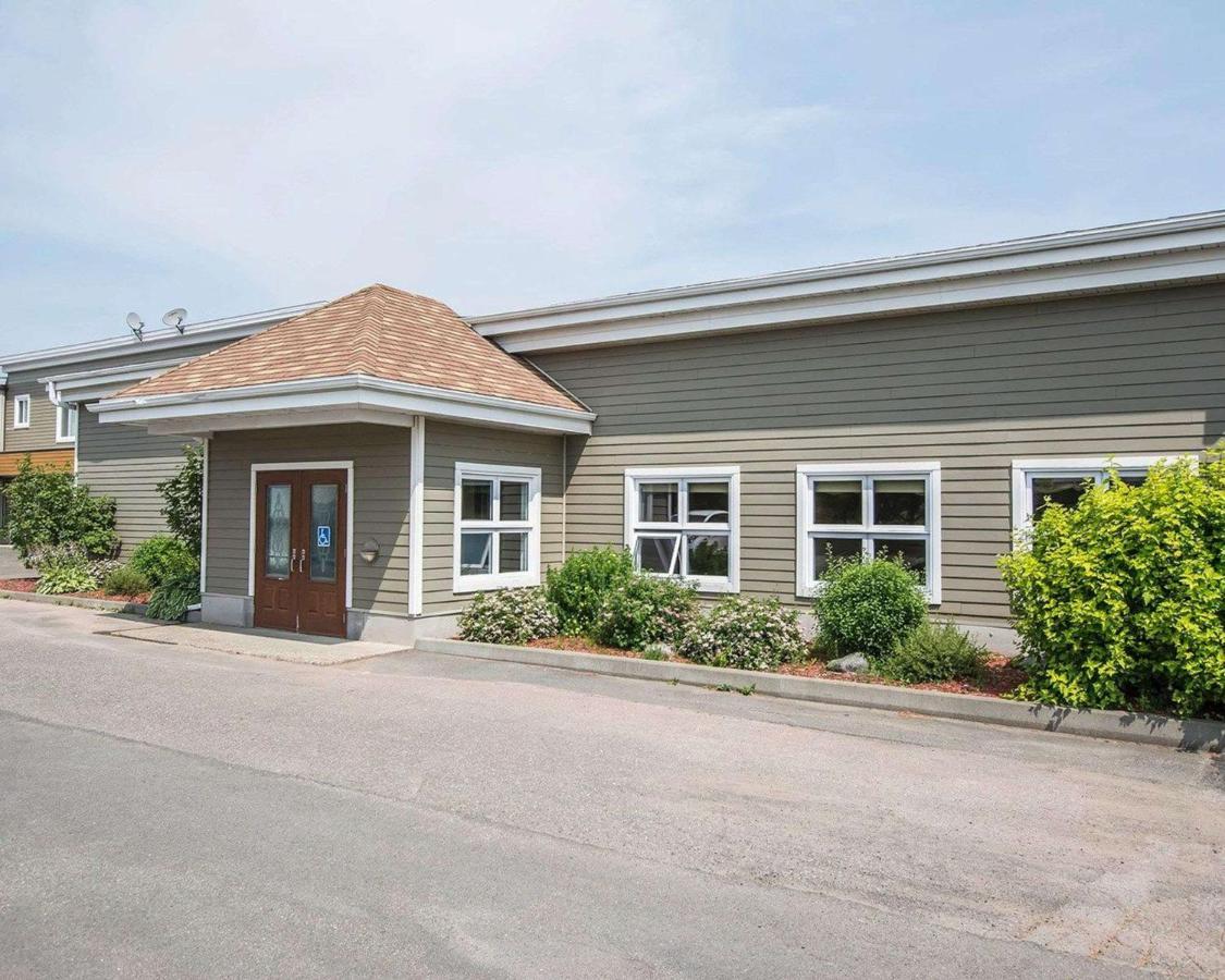 Econo Lodge Montmagny Exterior foto